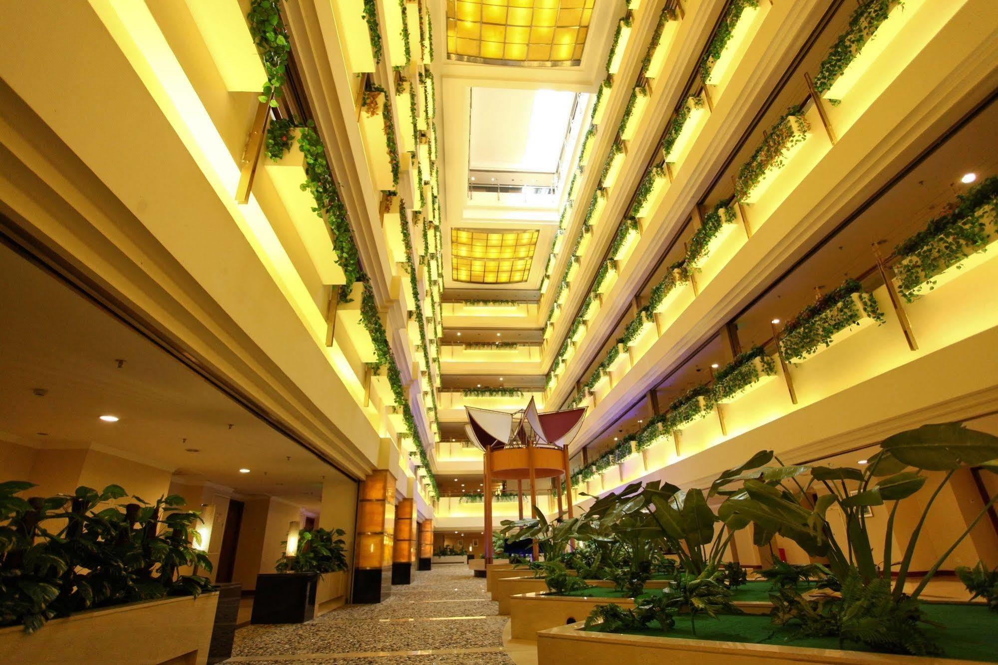 Shenzhen Dongmen Metropark Suites Hotel Zewnętrze zdjęcie