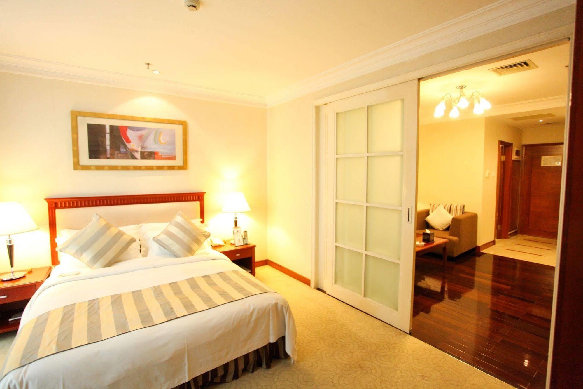 Shenzhen Dongmen Metropark Suites Hotel Zewnętrze zdjęcie